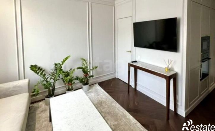 2-комн квартира улица Николая Островского, 52,  д. 52