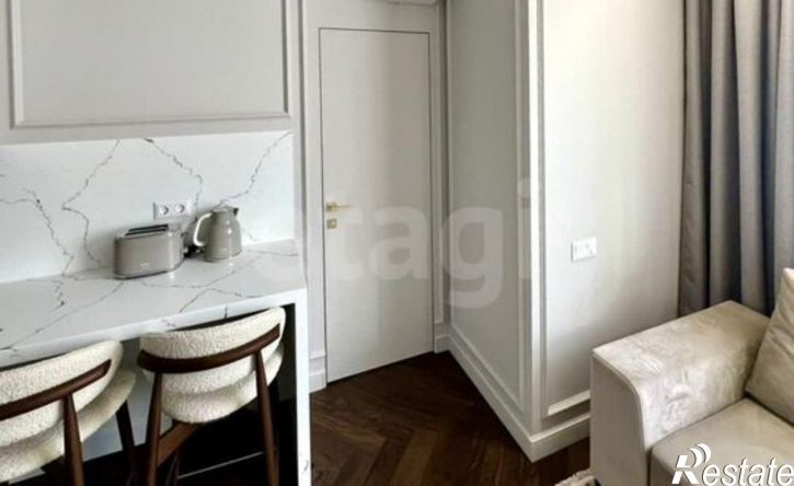 2-комн квартира улица Николая Островского, 52,  д. 52