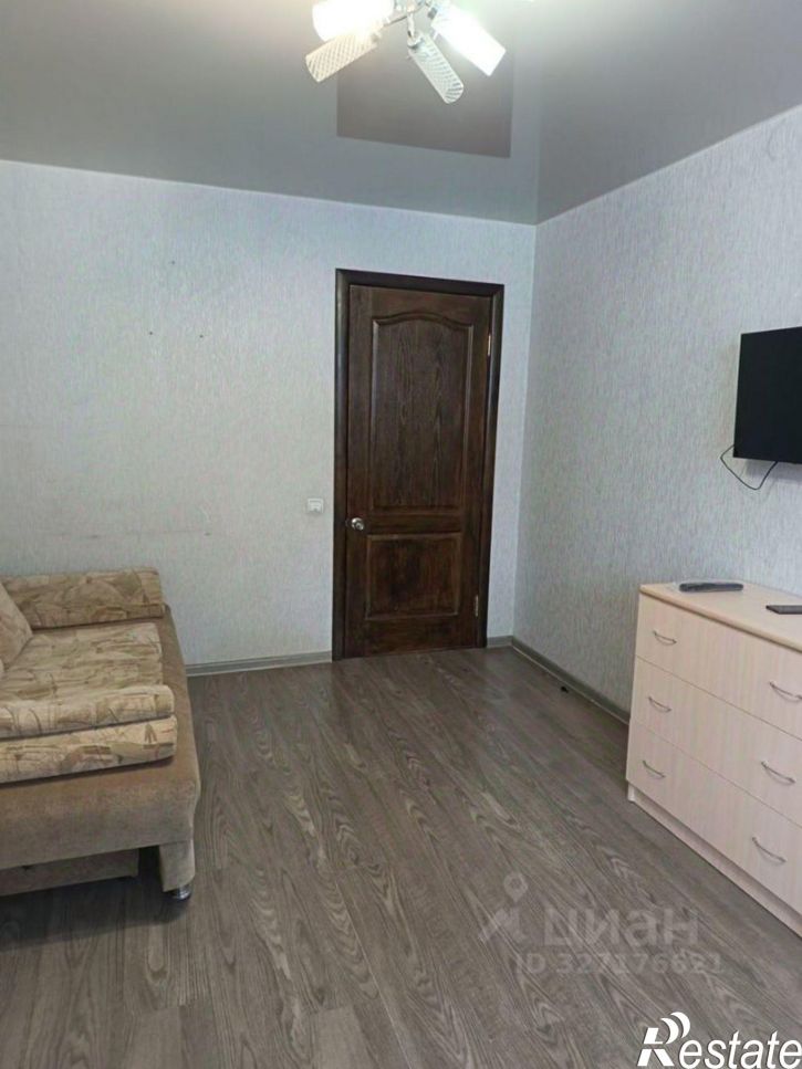 2-комн квартира Ялтинская улица, 10,  д. 10