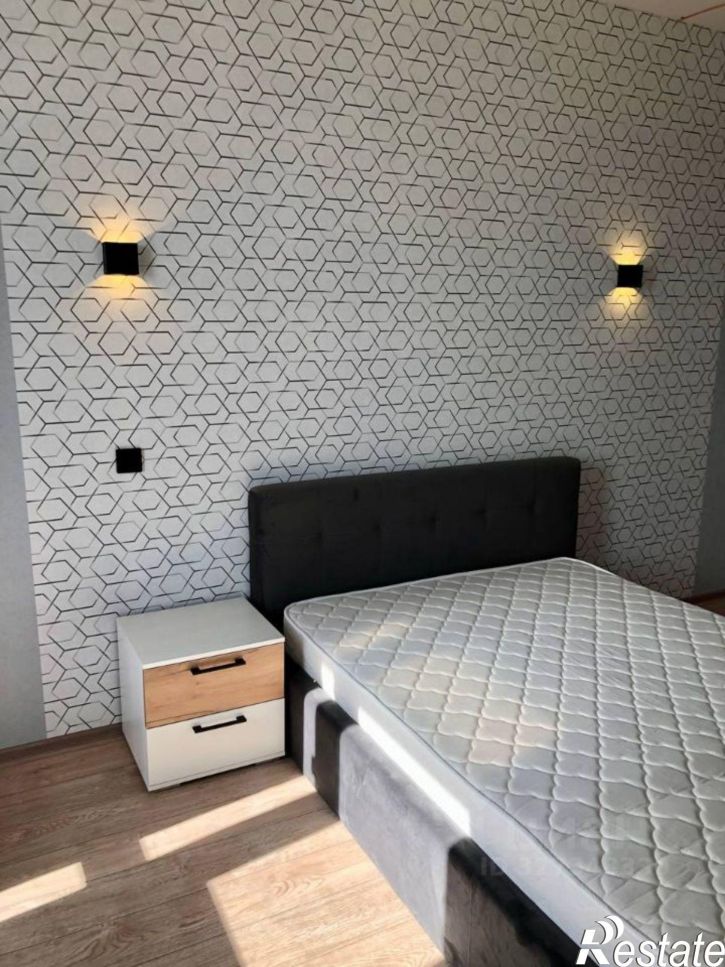 2-комн квартира ул Героев Хасана, 11б,  д. 11б