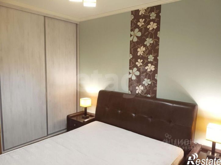 2-комн квартира улица Советской Армии, 37,  д. 37