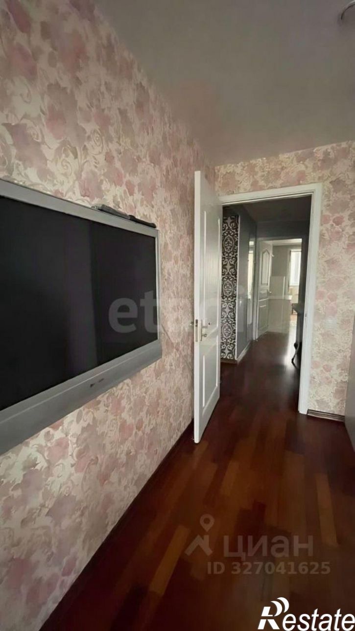 3-комн квартира ул Революции, 12,  д. 12