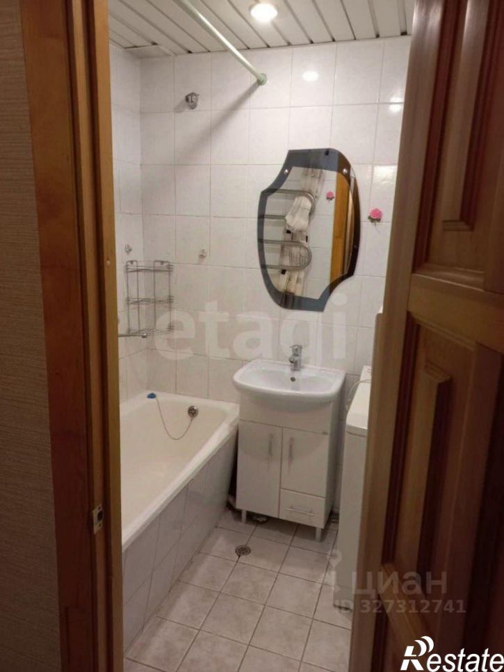 2-комн квартира ул Революции, 3/1,  д. 3/1