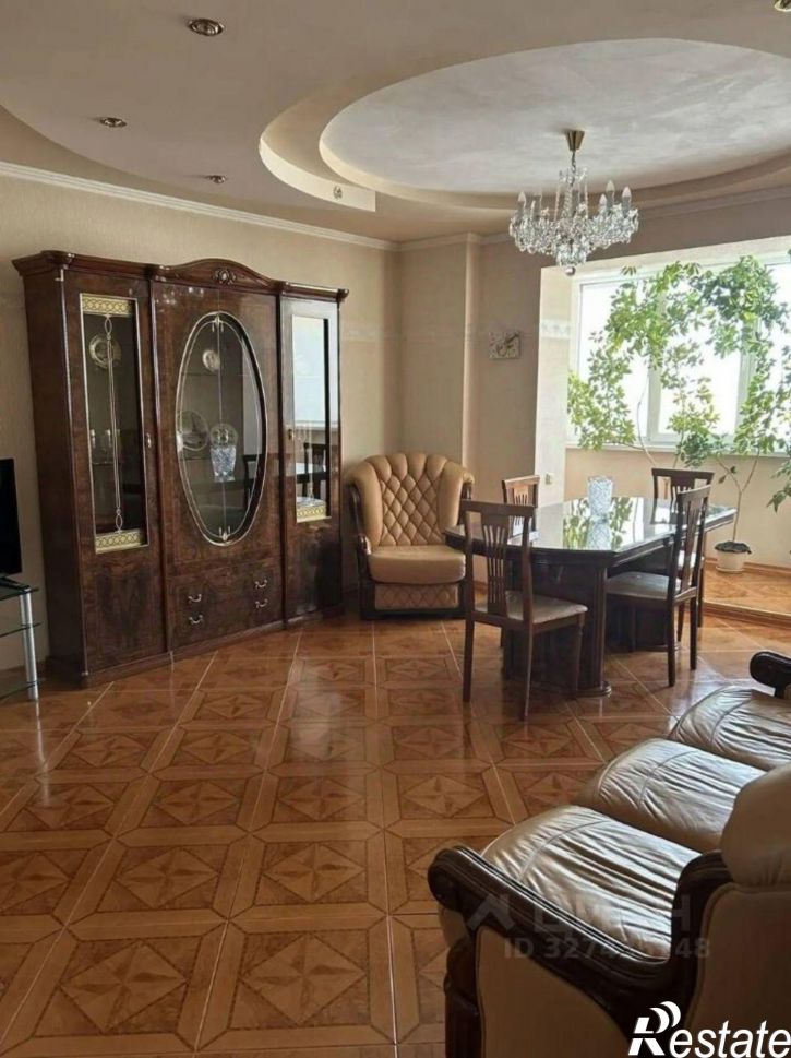 4-комн квартира б-р Гагарина, 70а,  д. 70а