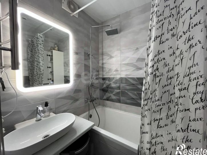 3-комн квартира улица Овчинникова, 18,  д. 18