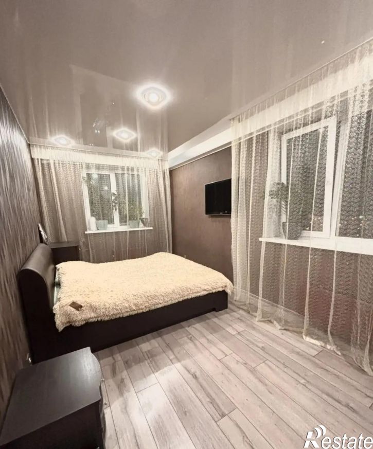 3-комн квартира Самаркандская ул., 145