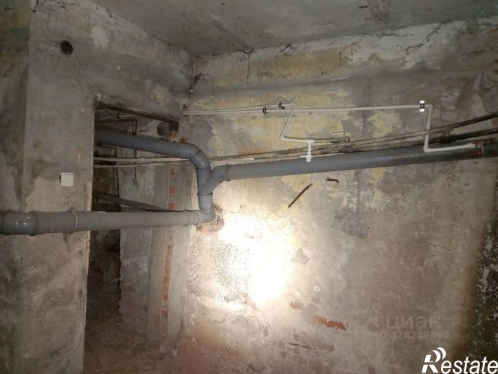 Помещение свободного назначения улица Революции, 18,  д. 18