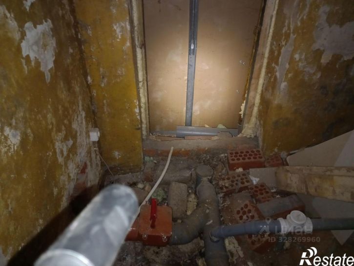 Помещение свободного назначения улица Революции, 18,  д. 18