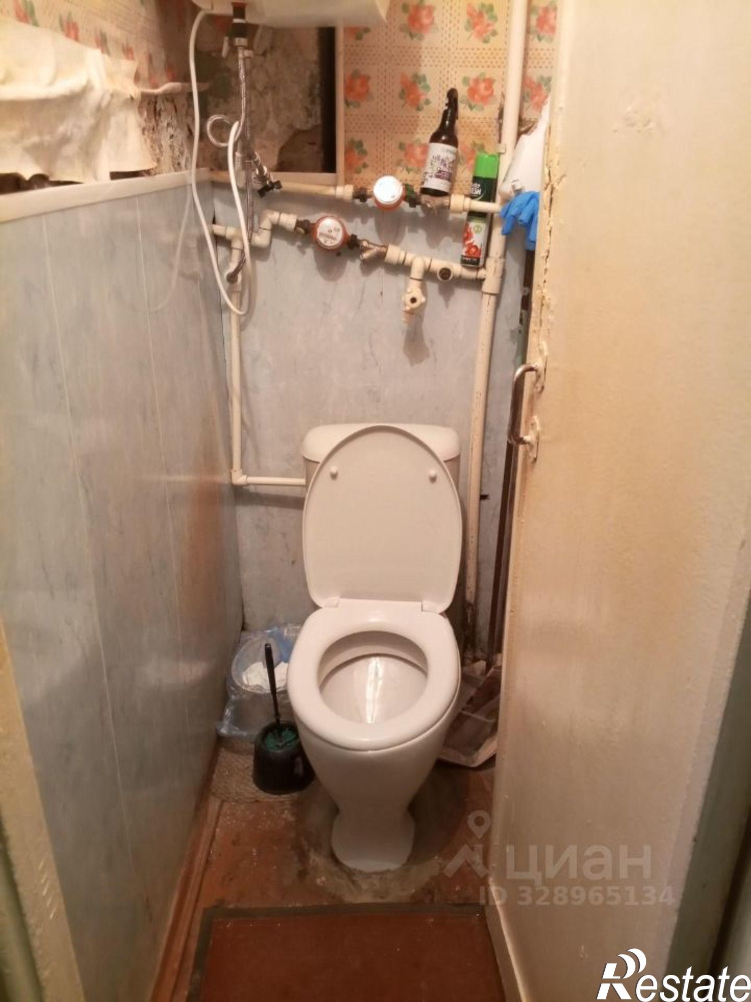 Купить комнату за 890 000 рублей на б-р Гагарина, 81/4