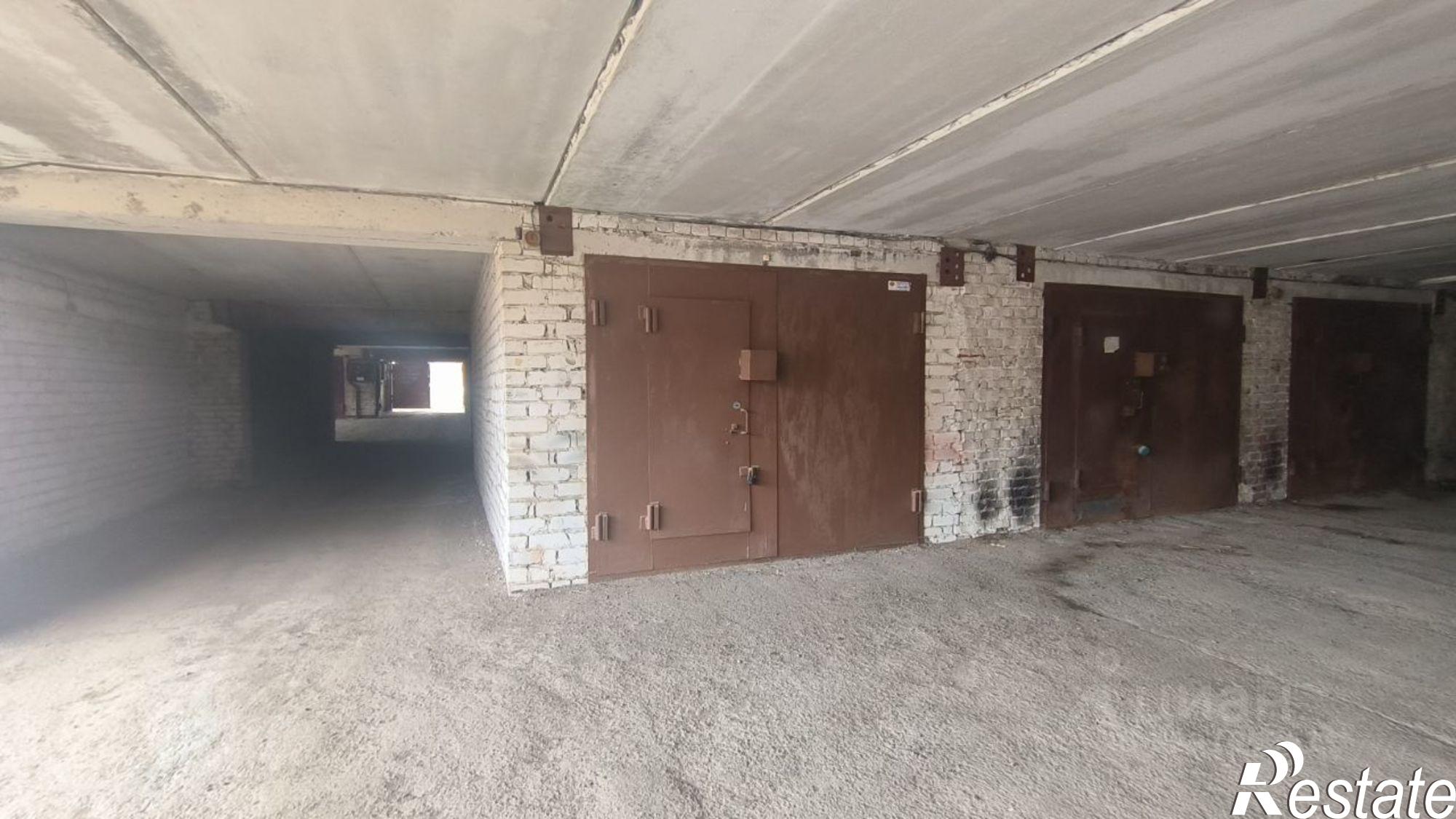 Купить гараж, место в паркинге за 651 078 рублей на ул Фрезеровщиков, 9
