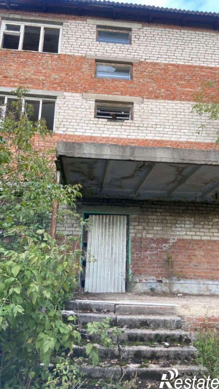 Помещение свободного назначения Верхнемуллинская улица, 74А,  д. 74А