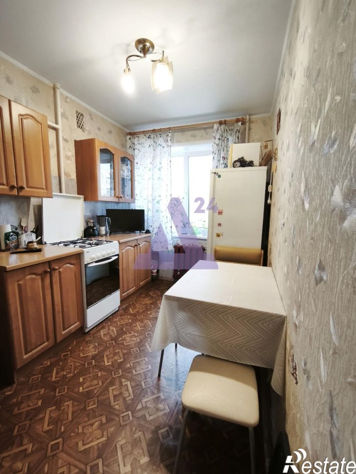 3-комн квартира улица Карпинского, дом 77
