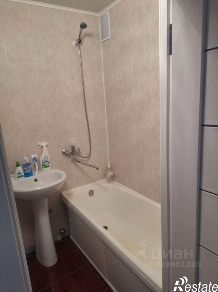 1-комн квартира улица Крисанова, 69,  д. 69