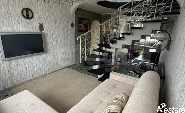4-комн квартира Социалистическая улица, 14,  д. 14
