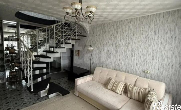 4-комн квартира Социалистическая улица, 14,  д. 14