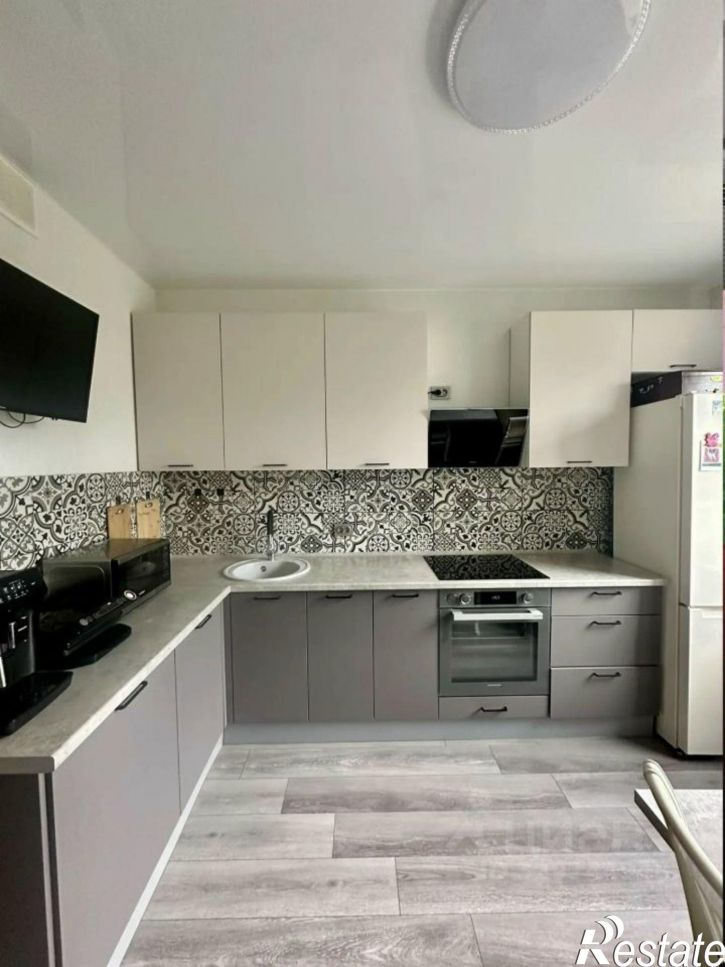 3-комн квартира улица Липатова, 22А,  д. 22А