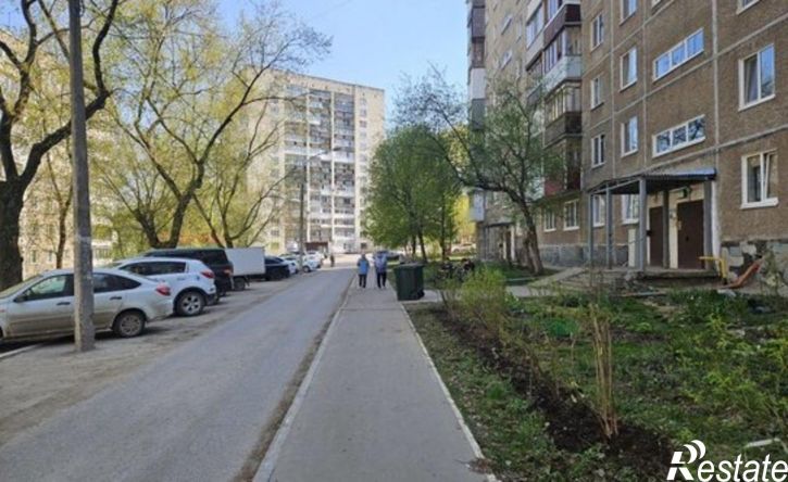 3-комн квартира улица Моторостроителей, 12,  д. 12
