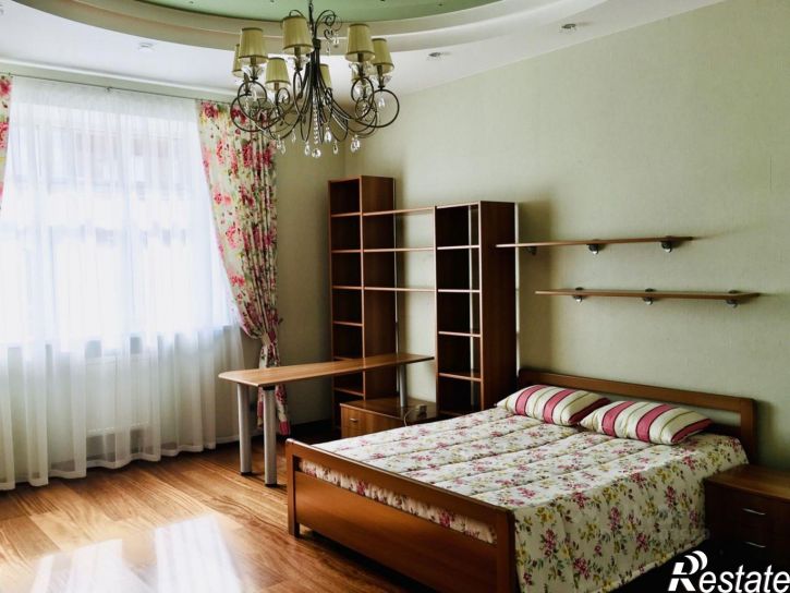 4-комн квартира ул Краснова, 30,  д. 30