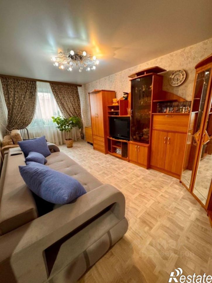 3-комн квартира ул Краснослудская, 8,  д. 8