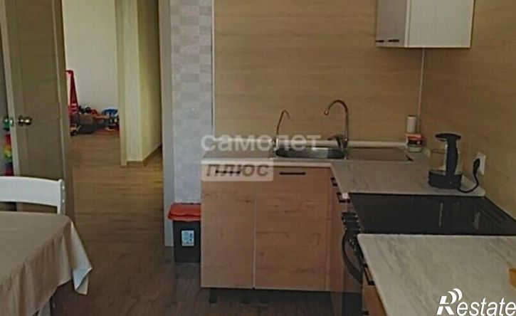 3-комн квартира улица Сакко и Ванцетти, 93А,  д. 93А