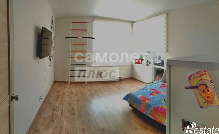 3-комн квартира улица Сакко и Ванцетти, 93А,  д. 93А
