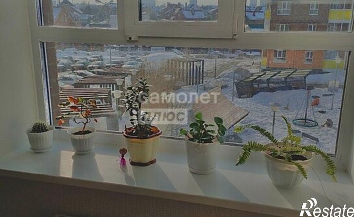 3-комн квартира улица Сакко и Ванцетти, 93А,  д. 93А