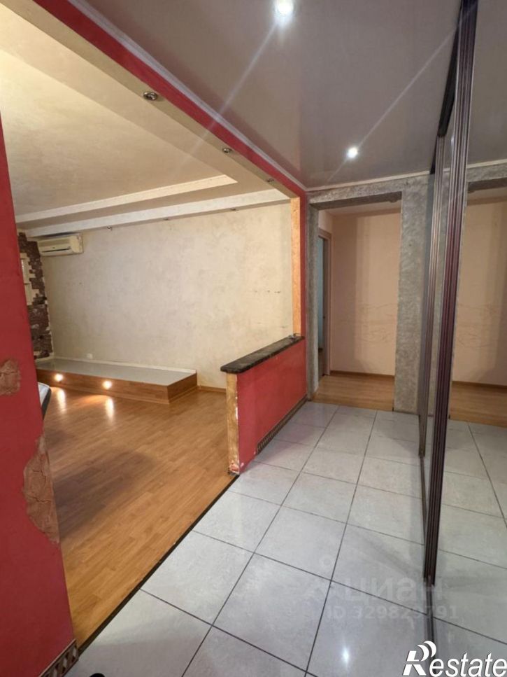 3-комн квартира улица Строителей, 24Б,  д. 24Б