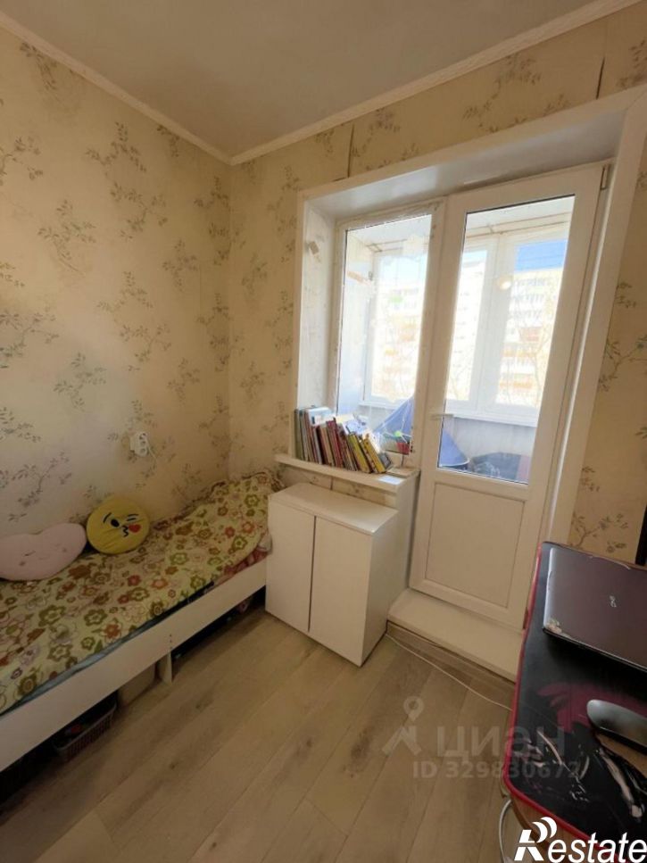 Комната ул Комиссара Пожарского, 12,  д. 12
