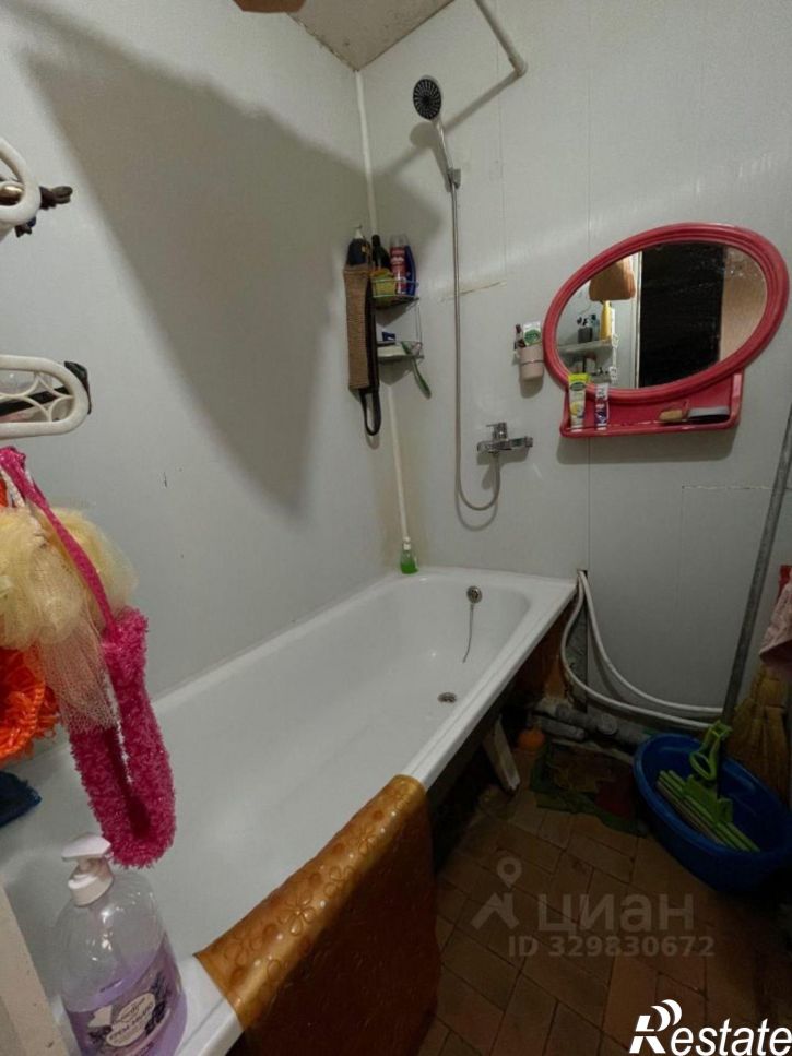 Комната ул Комиссара Пожарского, 12,  д. 12