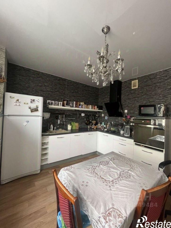 3-комн квартира улица Яблочкова, 29,  д. 29