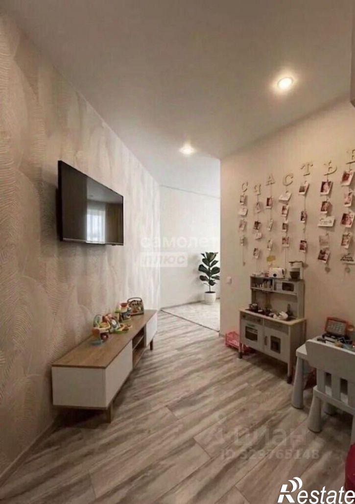 2-комн квартира Уинская улица, 37,  д. 37