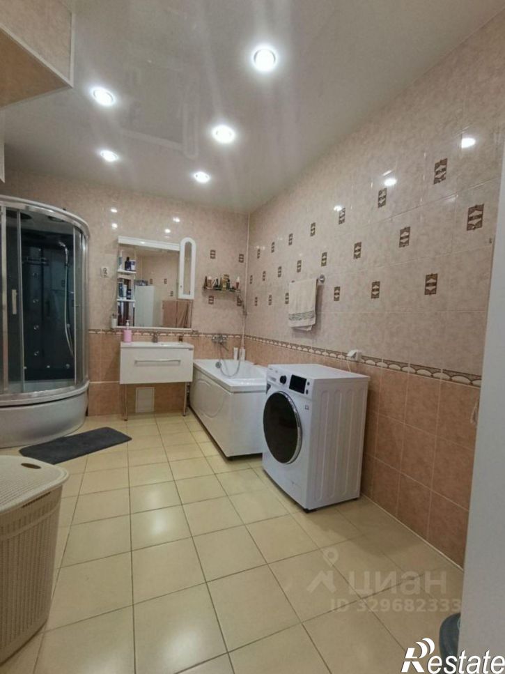 3-комн квартира улица Окулова, 62,  д. 62