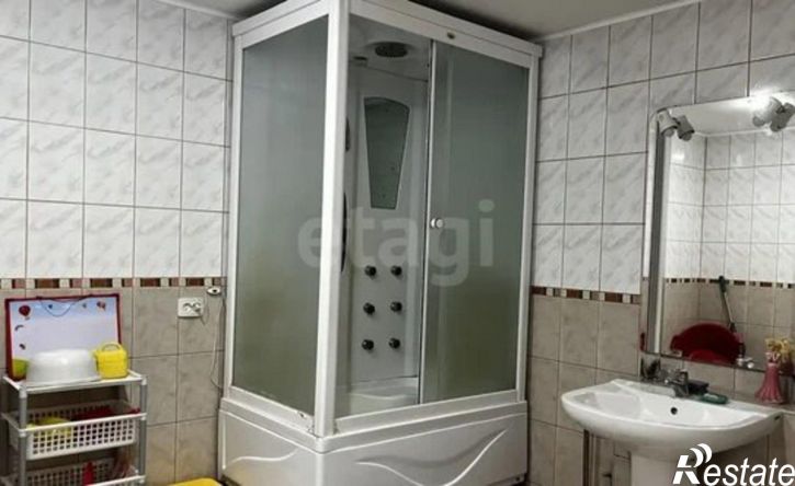 2-комн квартира улица Адмирала Ушакова, 36,  д. 36