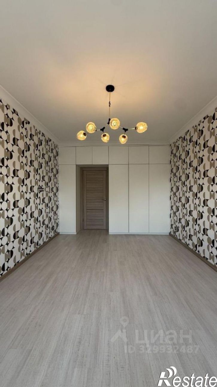 3-комн квартира Уинская улица, 33,  д. 33