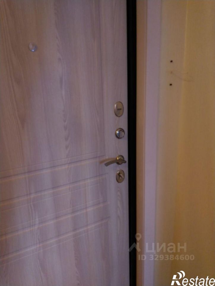 Комната 1-й Павловский пр-д, 3,  д. 3