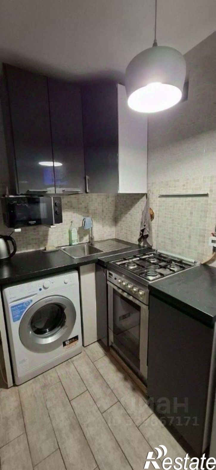 3-комн квартира улица Космонавта Леонова, 52,  д. 52