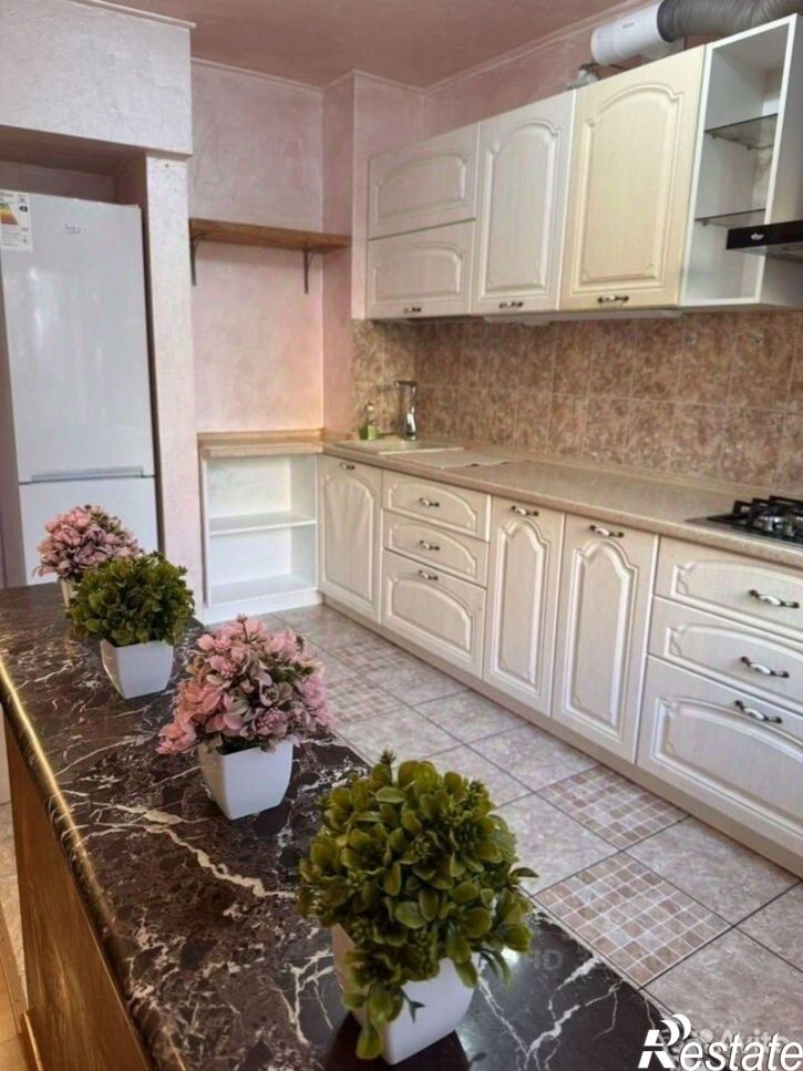 3-комн квартира ул Строителей, 24б,  д. 24б
