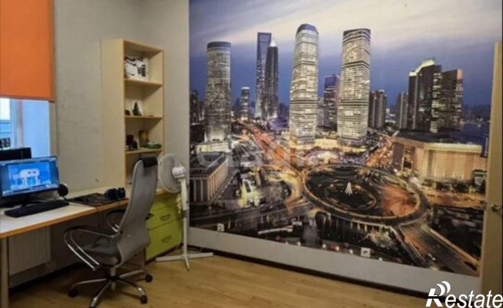 4-комн квартира Красновишерская улица, 37,  д. 37