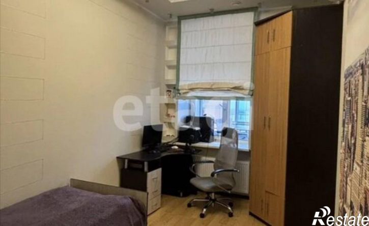 4-комн квартира Красновишерская улица, 37,  д. 37
