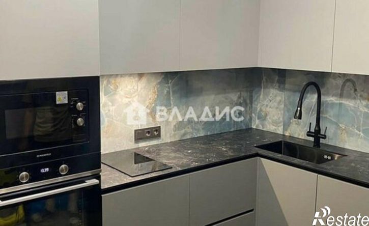 2-комн квартира Уинская улица, 15А,  д. 15А