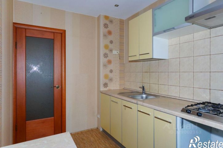 3-комн квартира улица Карбышева, 40,  д. 40