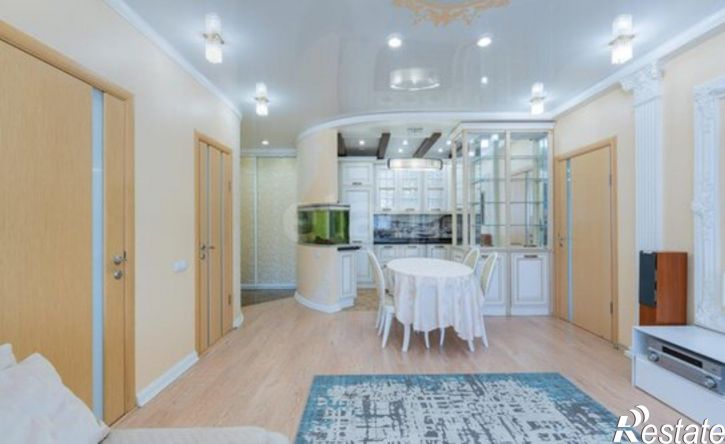 3-комн квартира улица Снайперов, 3,  д. 3