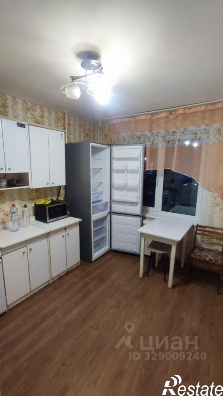 3-комн квартира улица Генерала Панфилова, 2,  д. 2