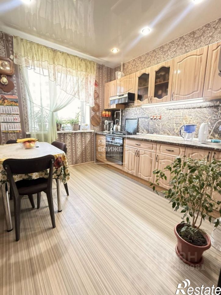 3-комн квартира улица Свободы, 15,  д. 15