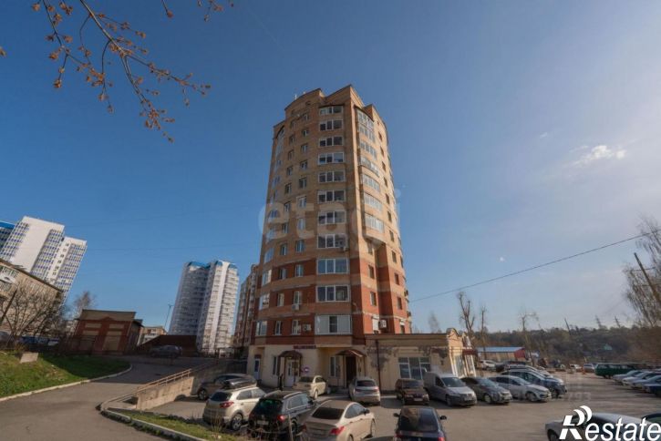 3-комн квартира ул Макаренко, 6,  д. 6