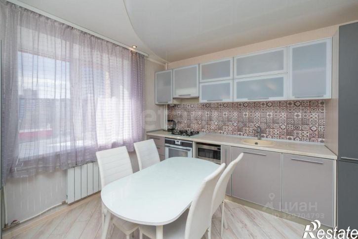3-комн квартира ул Макаренко, 6,  д. 6