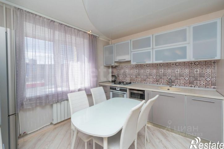 3-комн квартира ул Макаренко, 6,  д. 6