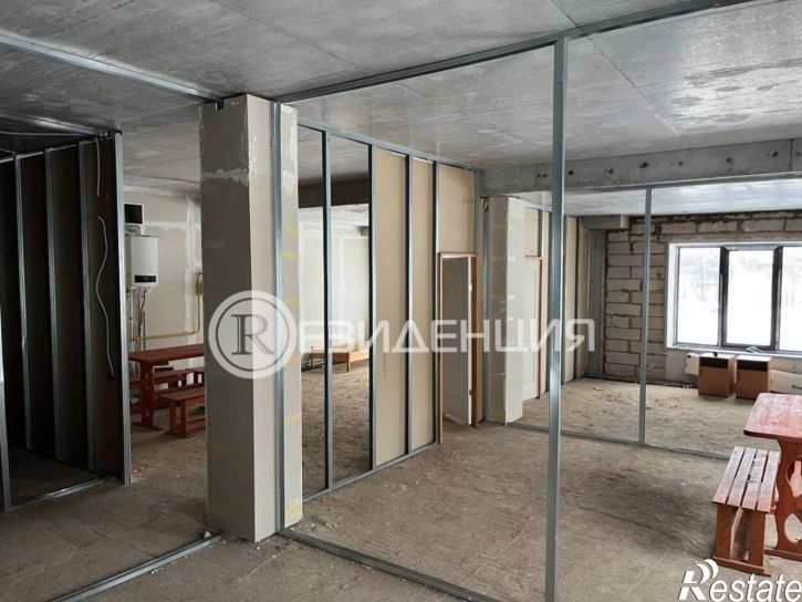 3-комн квартира Крайпрудская ул, 44