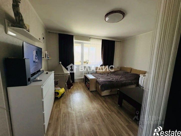 1-комн квартира улица Льва Шатрова, 35,  д. 35
