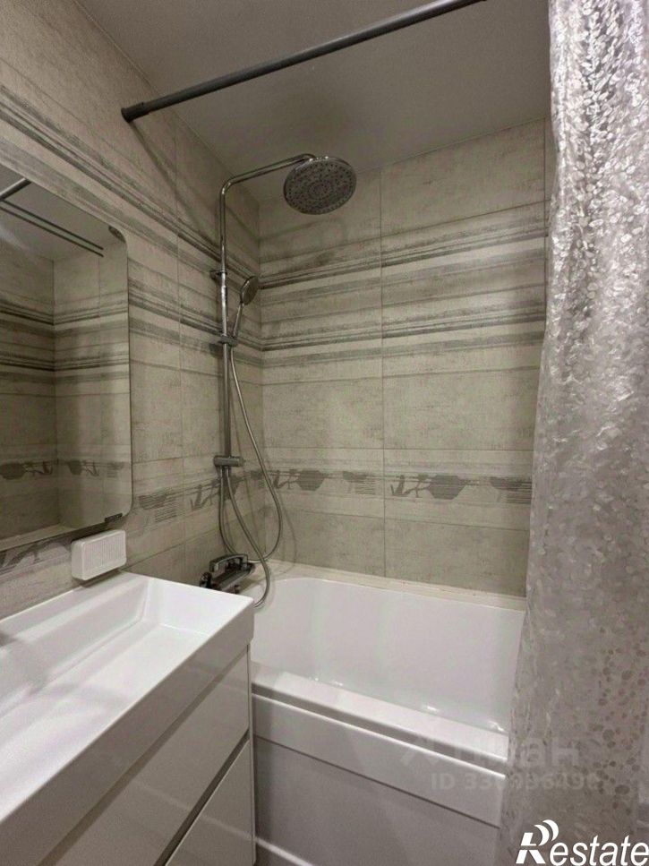 5-комн квартира улица Луначарского, 105,  д. 105